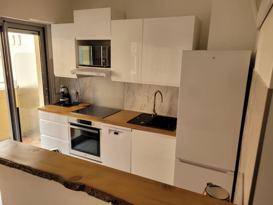 Studio Entre Plages Et Monaco Climatise Parking 罗克布吕讷-卡普马丹 外观 照片